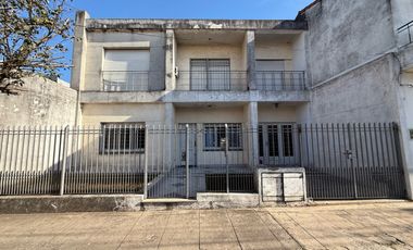 Casa en Venta ambientes - El Palomar - Apto credito