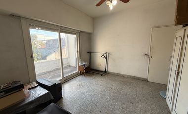 Casa en Venta ambientes - El Palomar - Apto credito