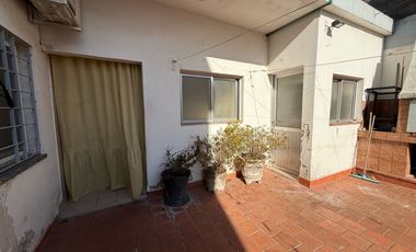 Casa en Venta ambientes - El Palomar - Apto credito