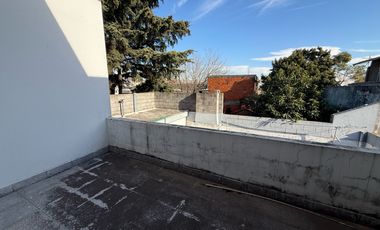 Casa en Venta ambientes - El Palomar - Apto credito