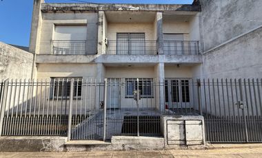 Casa en Venta ambientes - El Palomar - Apto credito