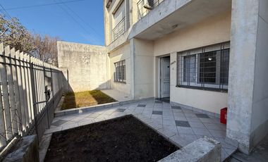 Casa en Venta ambientes - El Palomar - Apto credito