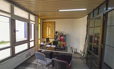 Galpón en Jorge Cura