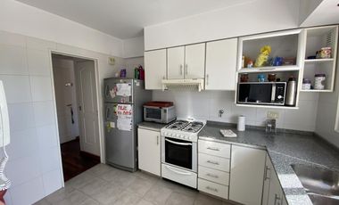 Departamento 3 ambientes con cochera en venta en Quilmes