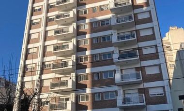 Departamento 3 ambientes con cochera en venta en Quilmes