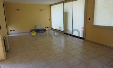 Casa en Venta con Piscina en Fincas de Iraola Dos