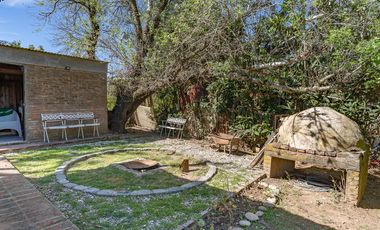 VENTA - Casa 2 dormitorios con piscina - Oliveros, Santa Fe.