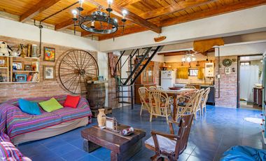 VENTA - Casa 2 dormitorios con piscina - Oliveros, Santa Fe.