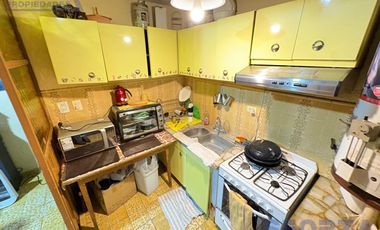 Casa en Los Polvorines 4 ambientes con jardín cochera excelente para uso de vivienda o comercio