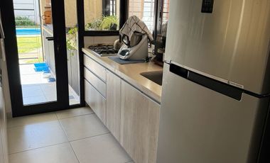 CASA LISTA PARA ENTRAR A VIVIR SOBRE ALMIRANTE BROWN