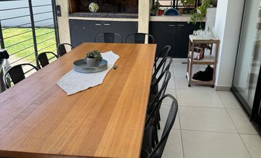 CASA LISTA PARA ENTRAR A VIVIR SOBRE ALMIRANTE BROWN