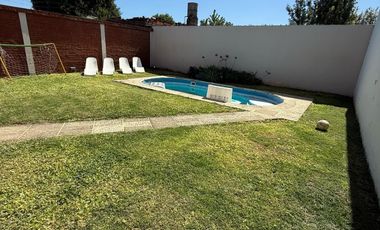 CASA LISTA PARA ENTRAR A VIVIR SOBRE ALMIRANTE BROWN