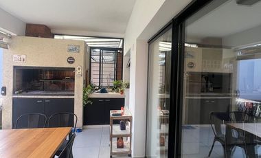 CASA LISTA PARA ENTRAR A VIVIR SOBRE ALMIRANTE BROWN