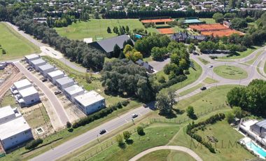 Venta o Alquiler Depto 2 Amb Planta Baja con Jardín en Pilará