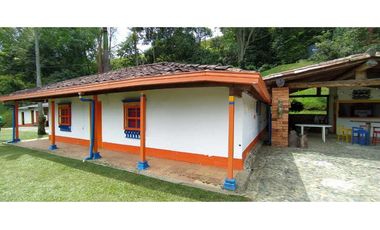 VENTA  DE FINCA EN  AMAG - SUROESTE ANTIOQUEÑO