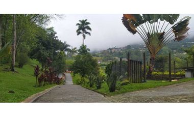 VENTA  DE FINCA EN  AMAG - SUROESTE ANTIOQUEÑO