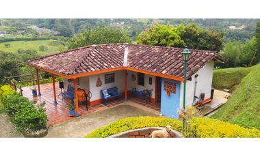 VENTA  DE FINCA EN  AMAG - SUROESTE ANTIOQUEÑO