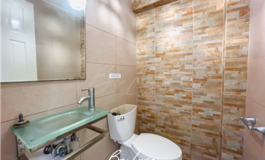 ALQUILER CASA RESIDENCIAL  EN ALTOS DEL GOLF -(4)