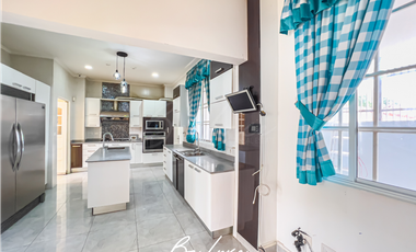 ALQUILER CASA RESIDENCIAL  EN ALTOS DEL GOLF -(4)