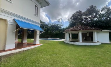 ALQUILER CASA CON PISCINA 4 RECAMARAS CAMINO DE CRUCES MLD