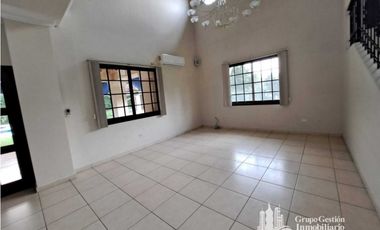 ALQUILER CASA CON PISCINA 4 RECAMARAS CAMINO DE CRUCES MLD