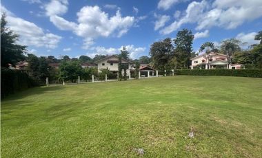 VENTA CASA EN ANCÓN RESIDENCIAL CAMINO DE CRUCES EL DORADO