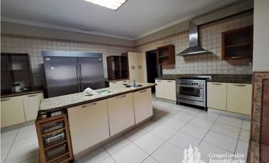 VENTA CASA EN ANCÓN RESIDENCIAL CAMINO DE CRUCES EL DORADO