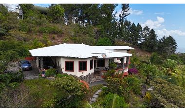 Se Vende Casa de Montaña con vista panorámica en Sorá