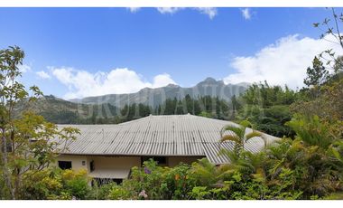 Propiedad campestre con vista panorámica al mar y las montañas – Sorá