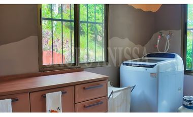 Propiedad campestre con vista panorámica al mar y las montañas – Sorá