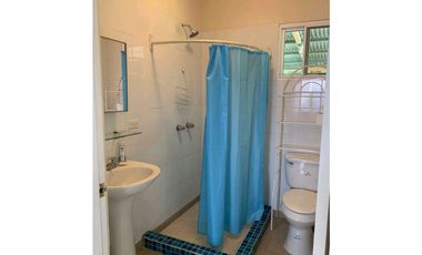 ALQUILER DE CASA EN BOQUETE AMOBLADA 1060 M.S.N.M