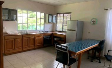 ALQUILER DE CASA EN BOQUETE AMOBLADA 1060 M.S.N.M