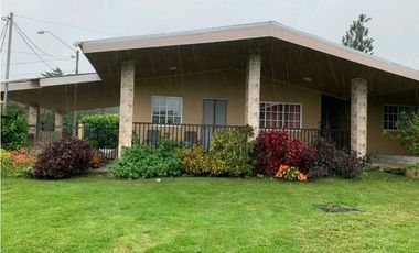 ALQUILER DE CASA EN BOQUETE AMOBLADA 1060 M.S.N.M