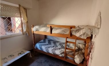 CHALET Y DOS  DEPARTAMENTOS