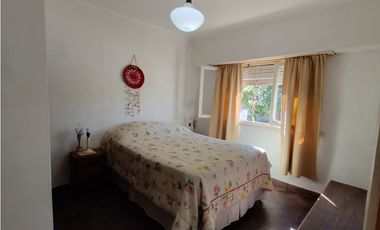 CHALET Y DOS  DEPARTAMENTOS