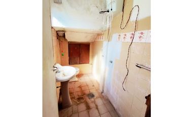 CHALET Y DOS  DEPARTAMENTOS