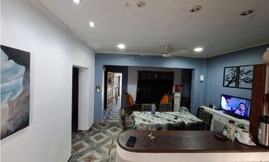 CASA HUEMUL ESQUINA ALBARRACIN