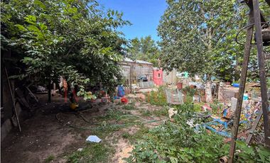 LOTE COMERCIAL CON CASA Y GALPÓN EN ZONA INDUSTRIAL DE OSTENDE