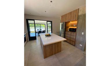 CASA EN ALQUILER EN COSTA ESMERALDA - SENDEROS IV 508