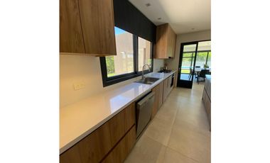 CASA EN ALQUILER EN COSTA ESMERALDA - SENDEROS IV 508