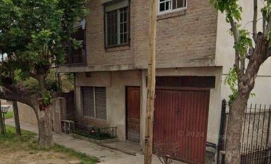 Casa para 2 Familias en venta en Ezpeleta Oeste