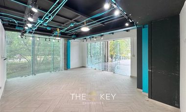 Local Comercial en Arriendo en Av. Sta. Clara - Del Valle