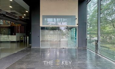 Local Comercial en Arriendo en Av. Sta. Clara - Del Valle