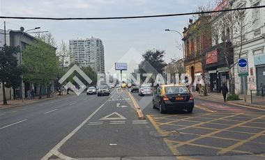 Local Comercial en Venta en Avda. Recoleta