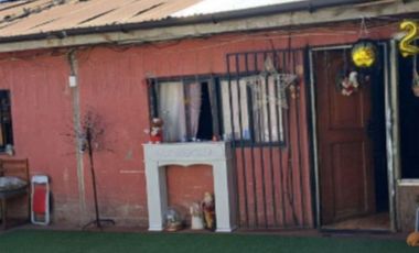 Bodega en Venta en Vicuña Mackena/ John Kennedy