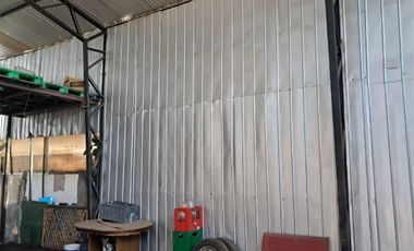 Bodega en Venta en Vicuña Mackena/ John Kennedy