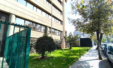 Estacionamiento en Venta en Metro Manuel Montt