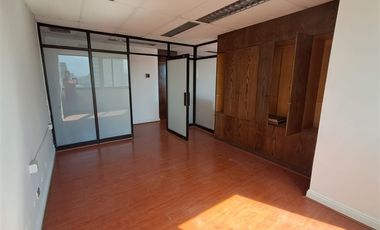 Oficina en Arriendo en Metro Universidad de Chile