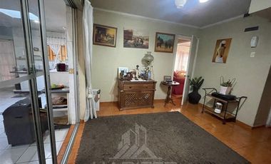 Casa en Venta en CALLE YUNGAY