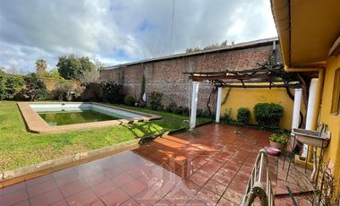 Casa en Venta en CALLE YUNGAY